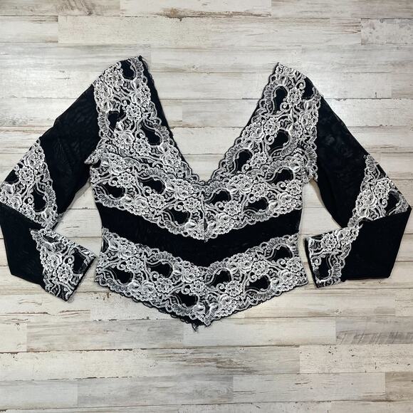 Boston Proper Black Lace Net Deep V Neck Back Shirt Top Pullover Size XL C101988 - Picture 2 of 6